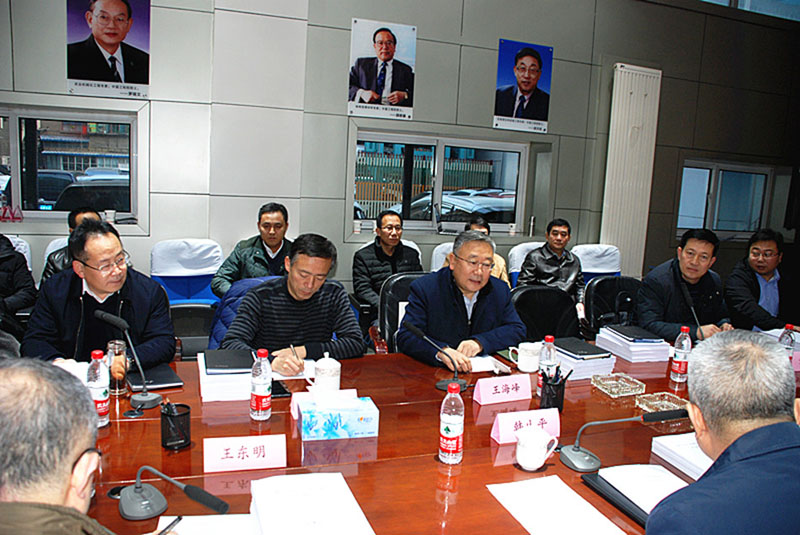 一項(xiàng)國(guó)際領(lǐng)先 三項(xiàng)國(guó)際先進(jìn) 一項(xiàng)國(guó)內(nèi)先進(jìn)——星火機(jī)床公司5種產(chǎn)品在省級(jí)新產(chǎn)品備案評(píng)審中贏得滿堂彩