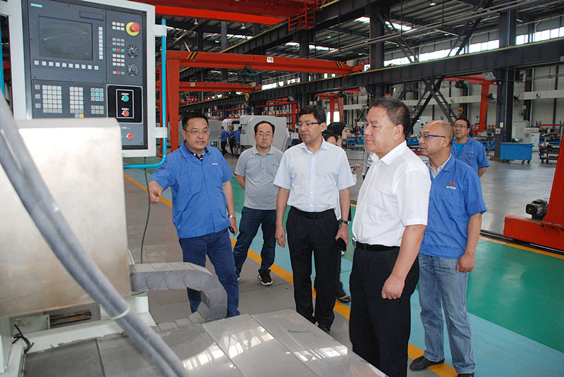 甘肅省發(fā)改委 國資委有關(guān)領(lǐng)導(dǎo)來星火機(jī)床公司調(diào)研