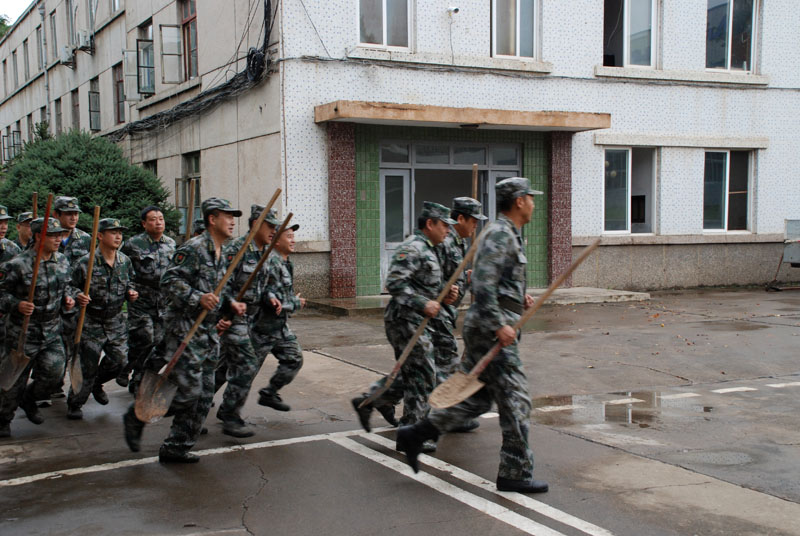 星火機(jī)床公司開展防汛演練 星火機(jī)床公司開展防汛演練