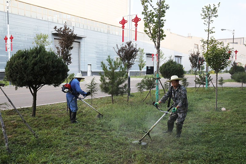 星火機(jī)床物業(yè)公司組織員工開(kāi)展環(huán)境整治整頓清掃 星火機(jī)床物業(yè)公司組織員工開(kāi)展環(huán)境整治整頓清掃