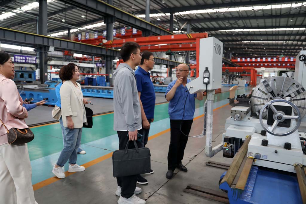 省工信院 省冶金工會相關(guān)部門領(lǐng)導(dǎo)來星火公司調(diào)研