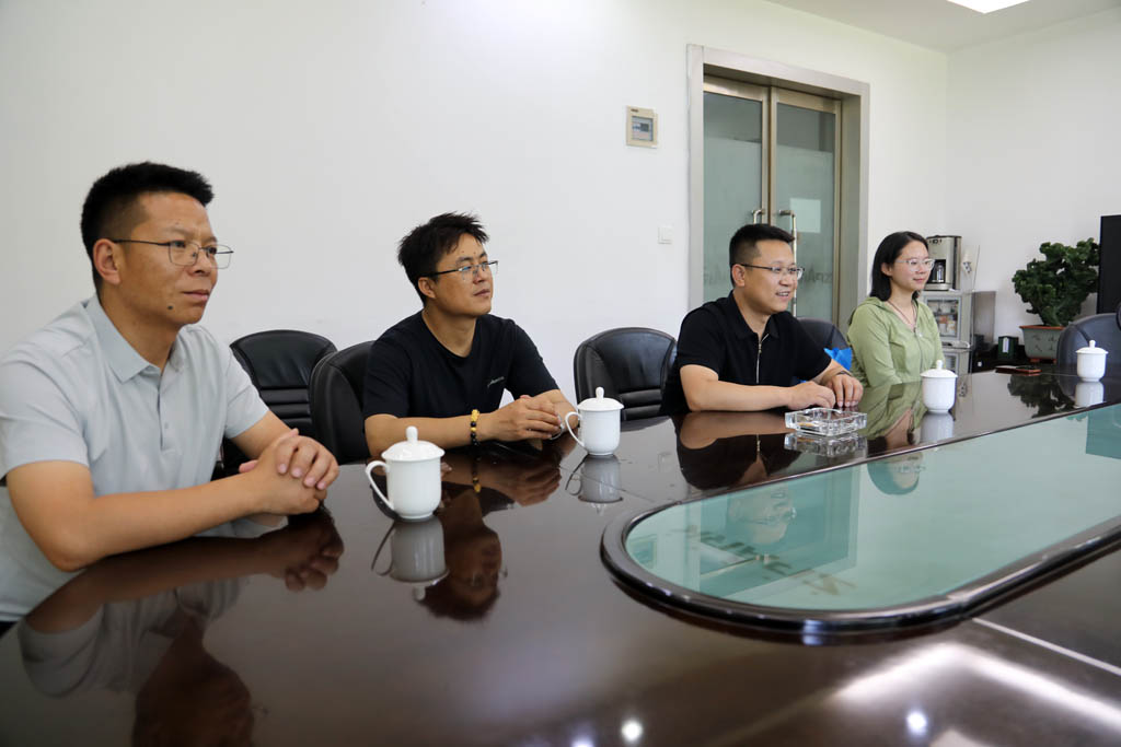 共商校企合作 助力人才引進  甘肅北方技工學(xué)校與甘肅星火智能數(shù)控機床公司共商校企合作事宜