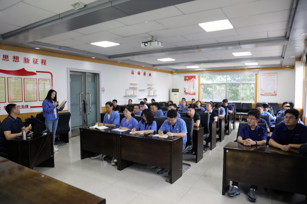 星火數(shù)控公司開展“共建共享 健康甘肅”健康科普培訓(xùn)活動