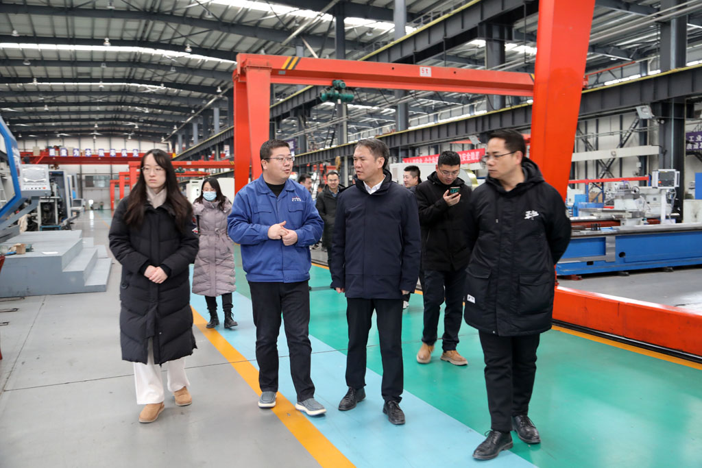 國研智庫調(diào)研組來星火數(shù)控公司調(diào)研 國研智庫調(diào)研組來星火數(shù)控公司調(diào)研