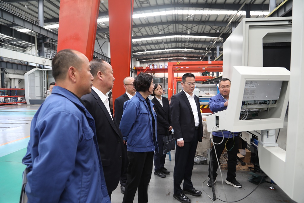 銀企攜手促發(fā)展 賦能制造新動能 工商銀行甘肅省分行副行長劉遠為一行蒞臨星火數(shù)控甘肅調(diào)研座談